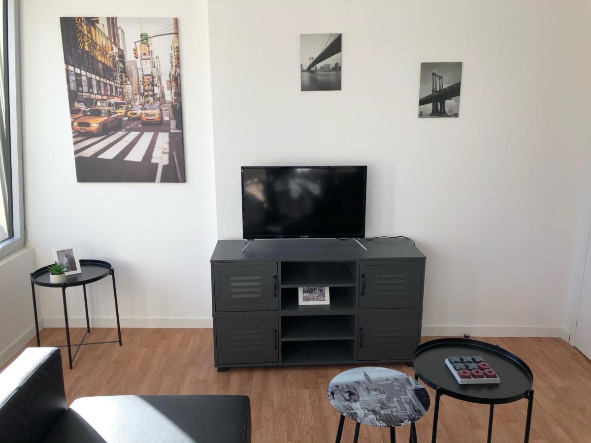 شقة Hyper Centre - Wifi Fibre Gratuit - Jergweloh - Le New Yorkais كان المظهر الخارجي الصورة
